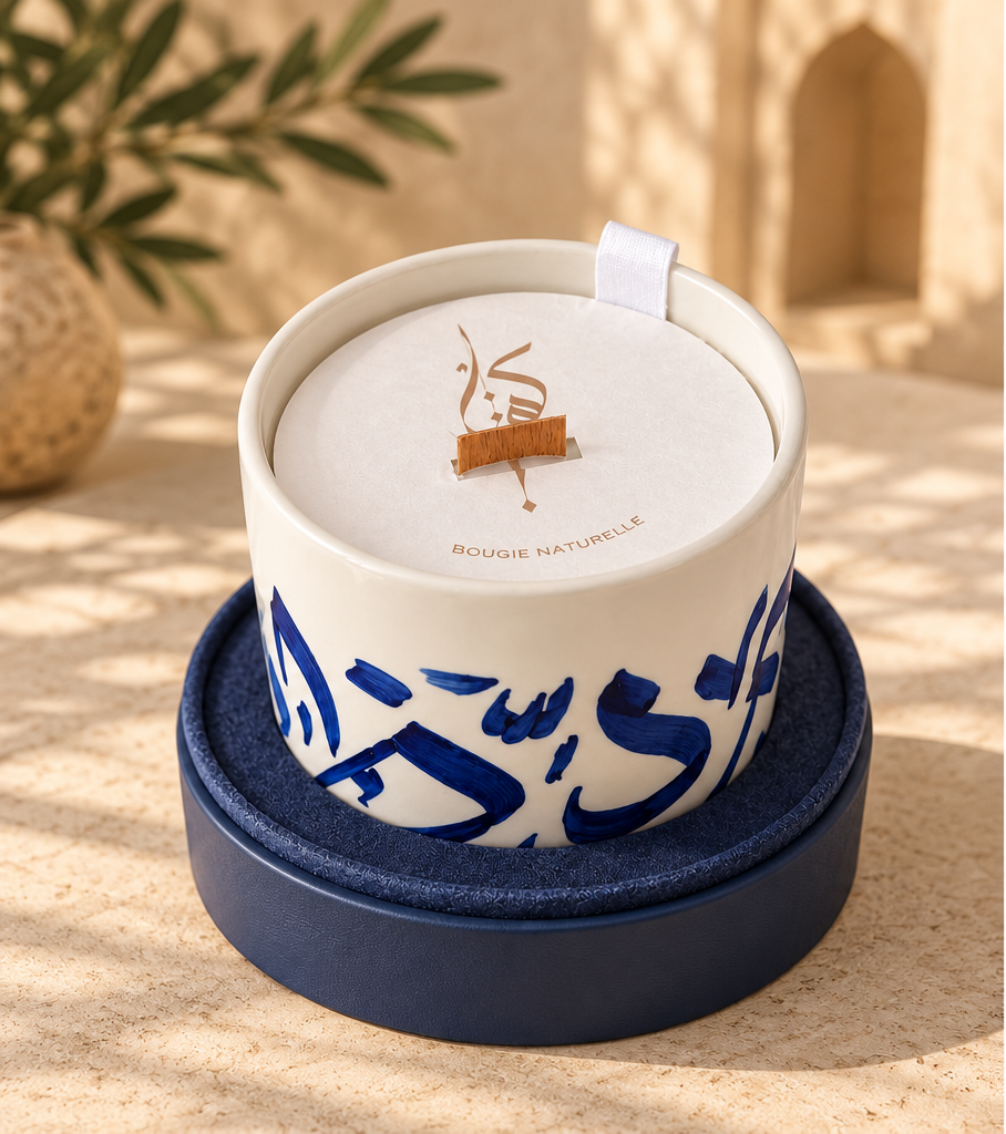 Bougie artisanale à motif de mosaïque et écriture arabe